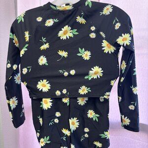 Old Navy Girls Daisy Print UV Protectant Two-Piece Swimsuit Size 10–12